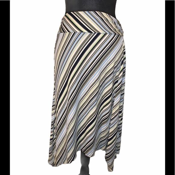 New York & Co Skirt - Picture 1 of 5